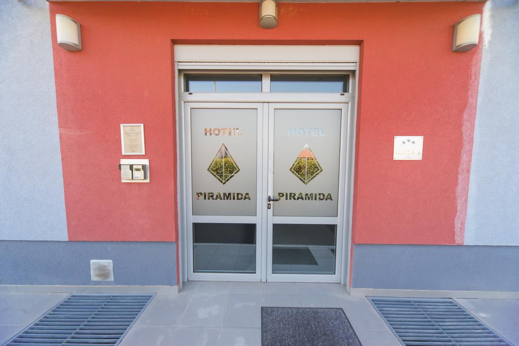 Hotel Piramida Podgorica Extérieur photo