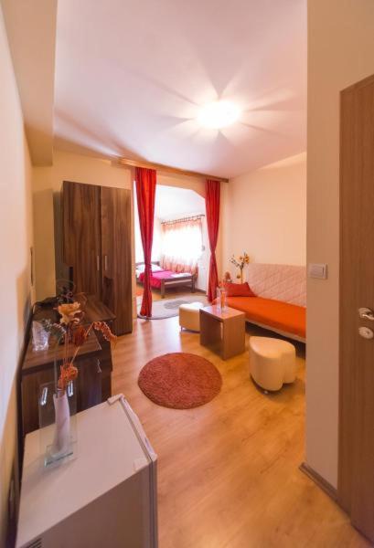Hotel Piramida Podgorica Extérieur photo